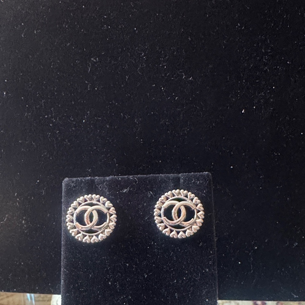 CHANEL Silver-Tone Interlocking CC Round Stud Earrings